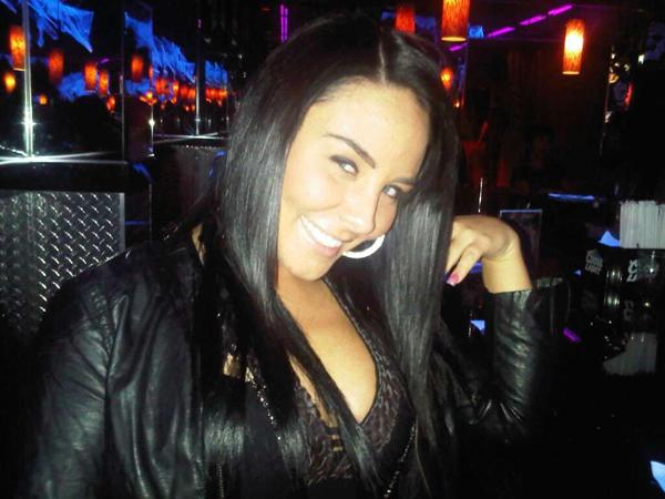 coke bottle shape woman