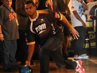 2012-11-06-bowling-league-4_3_r560