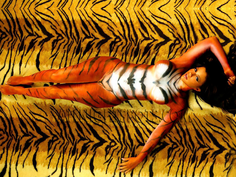 Vida-Guerra-Tiger-Paint-atlnightspots-pics