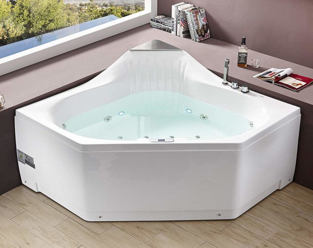 Different Types of Tubs & What’s the Best One for Your Bathroom