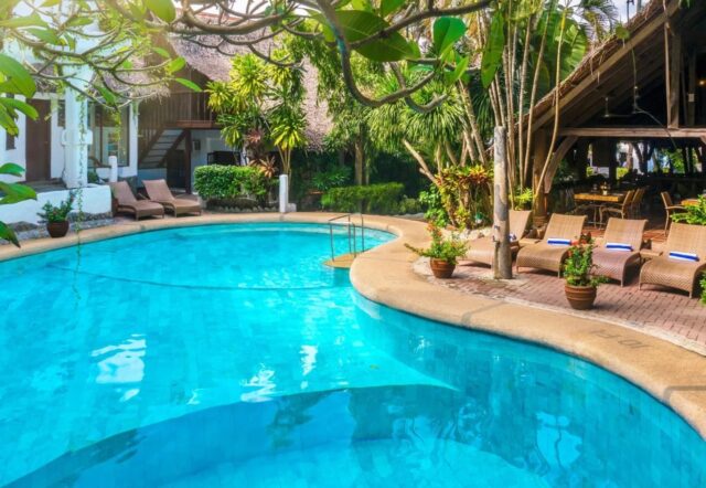 swimming pool