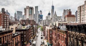 Neighborhood-Specific Moving Strategies in NYC