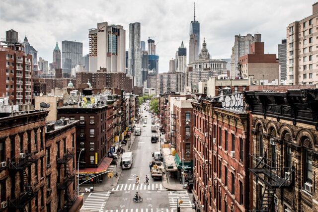 Neighborhood-Specific Moving Strategies in NYC