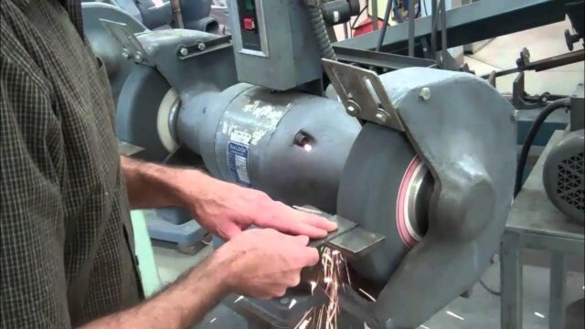 Pedestal Grinder